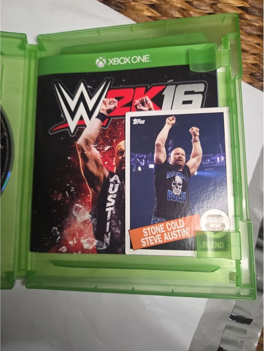 WWE 2K16 (Microsoft Xbox One, 2015) Stone Cold Steve Austin With Topp Card